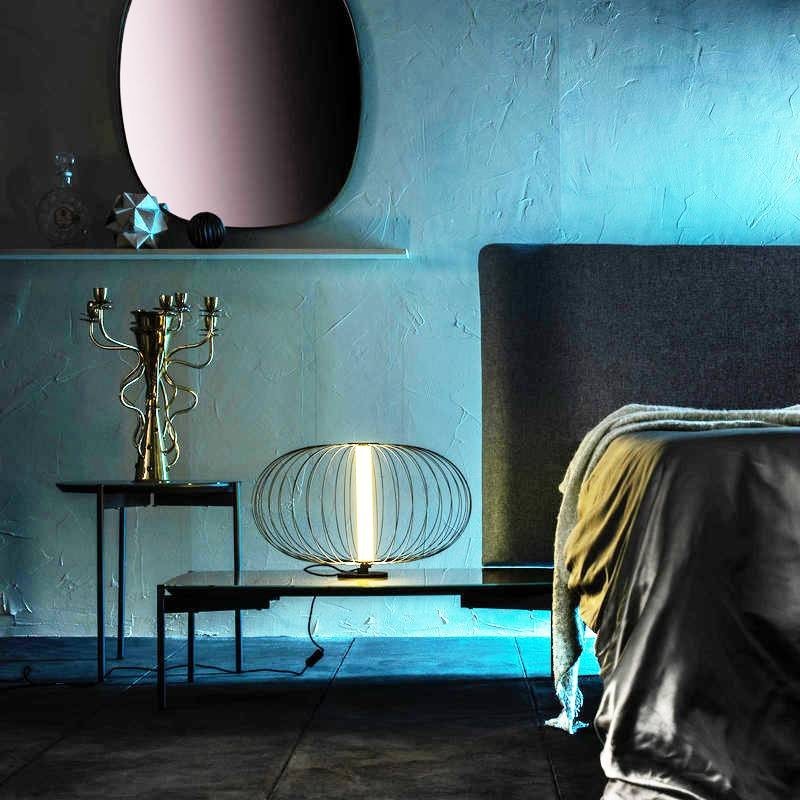 Lampe de table LED avec abat-jour en acier noir poli 50x50xh. 29 cm