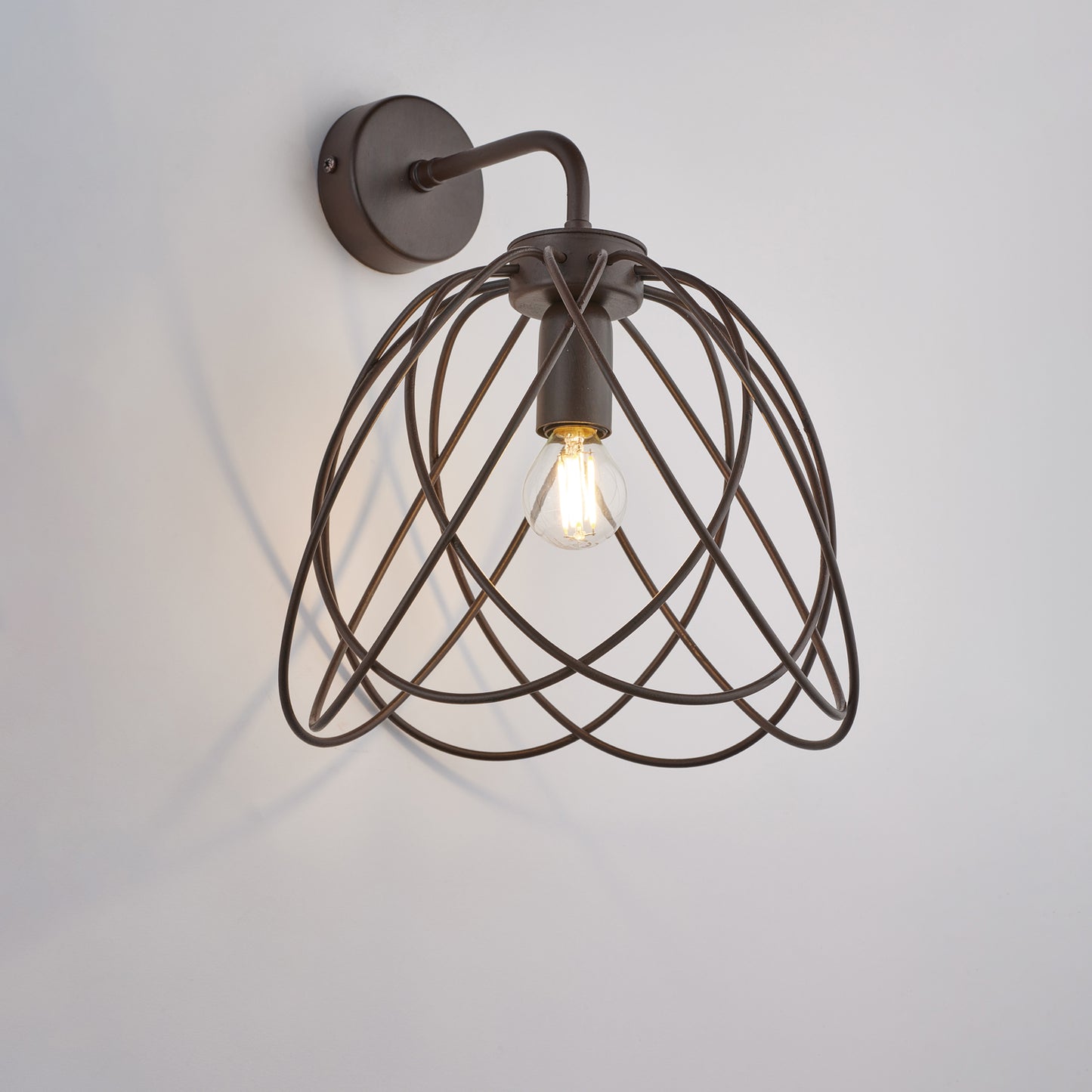 Applique en fer laqué noir à décor effet rouille 1 lumière H.31 - L.25 - D.26