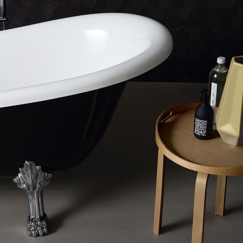 Vasca da bagno classica bianco e nero