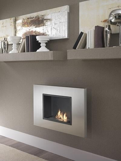 Biocheminée murale design au bioéthanol gris chrome 78 x 17 xh 54 cm