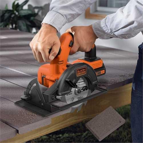 Scie circulaire sans fil Black and Decker 18V 1,5AH
