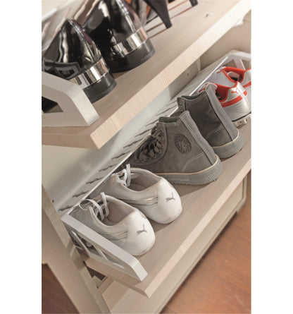 Meuble à chaussures à trois portes pouvant accueillir jusqu'à neuf paires de chaussures en tissu/mélèze