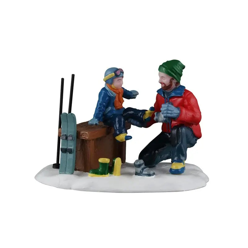 Lemax Giornata sugli sci padre e figlio – 7 x 4,5 x H4,9 cm