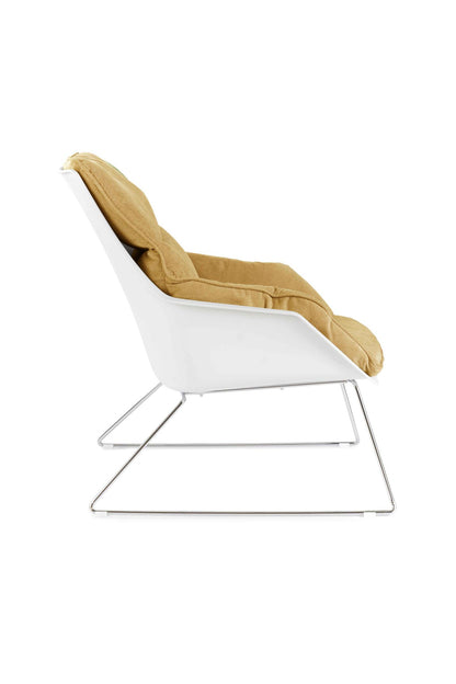 Poltrona in polipropilene giallo 85 cm x 74 cm H. 86 cm