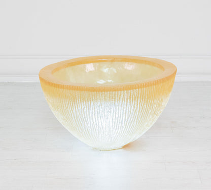 Vase en résine blanche 80x80x45h cm